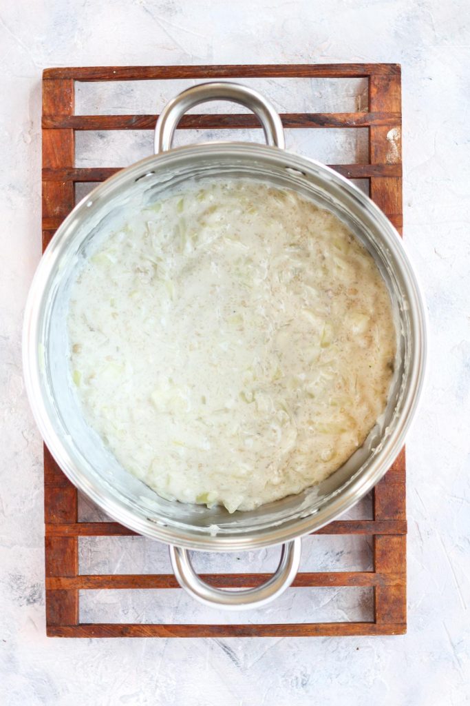 Large pot with thick cream.