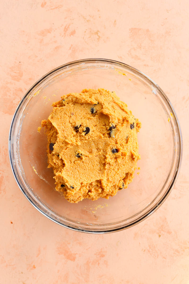 Blondie dough in glass bowl.