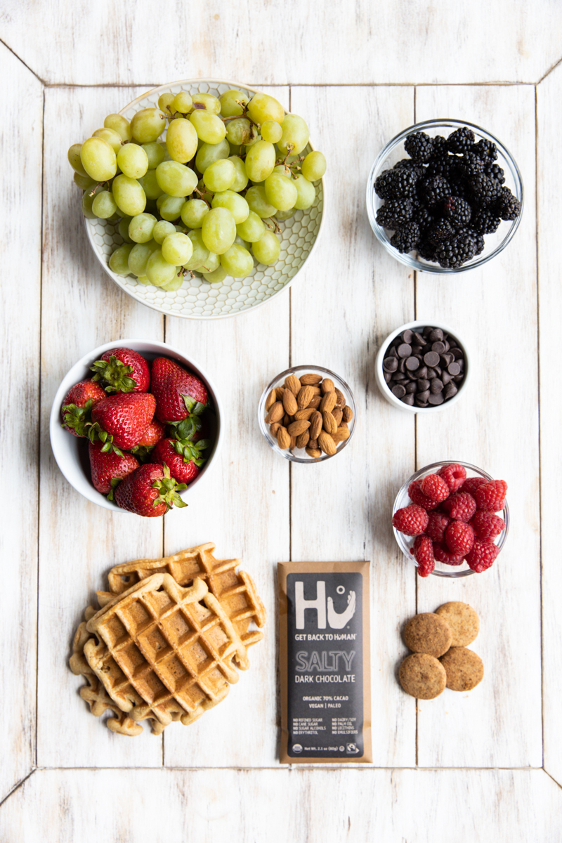 Overhead picture of ingredients to use in the breakfast board.