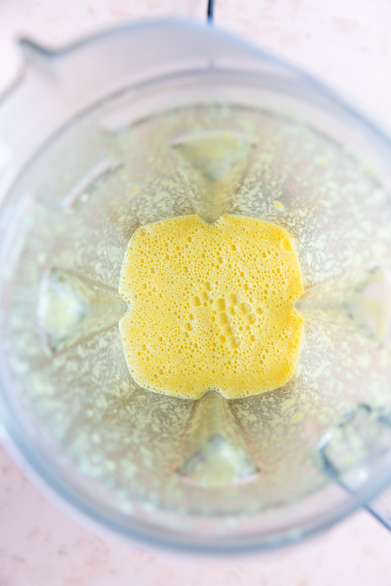 Orange puree in a blender.