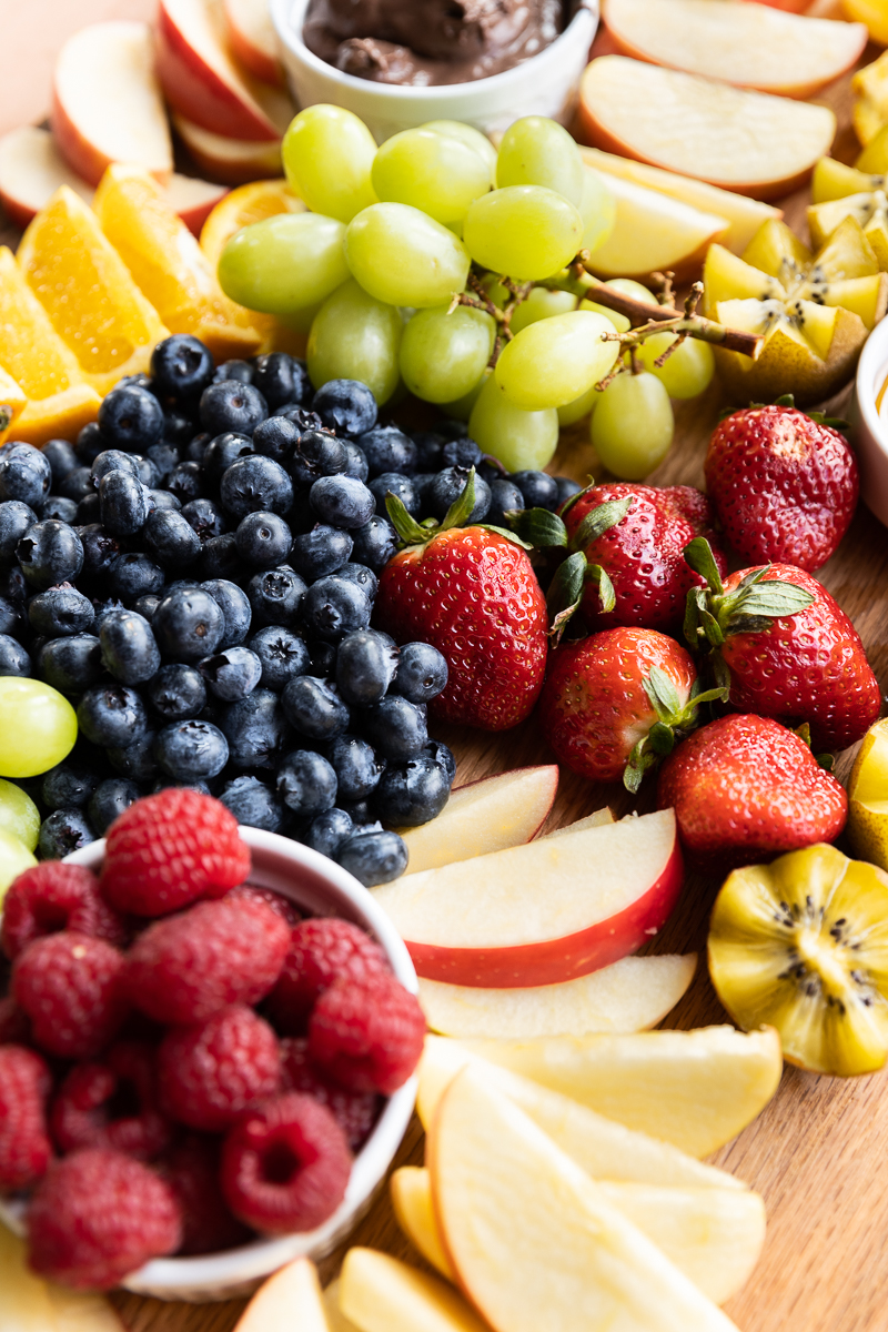 Close up picture of fruit charcuterie board.