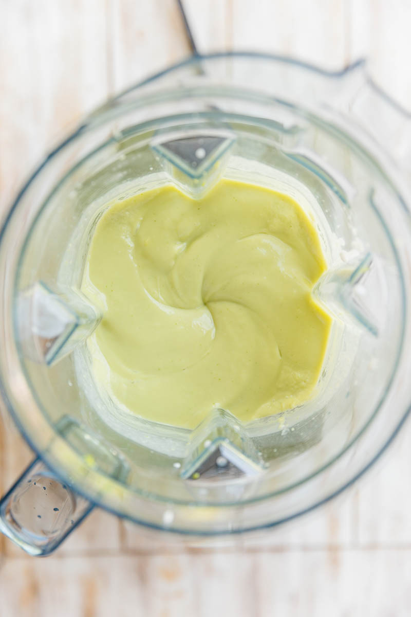 Creamy avocado pudding a blender.